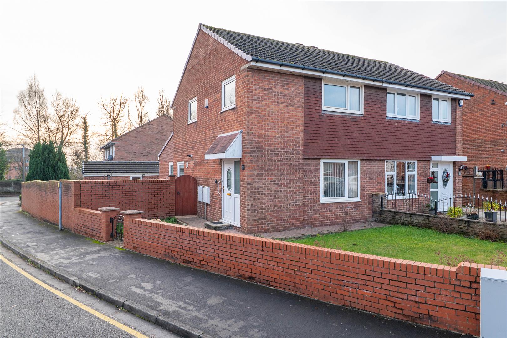 3 bed property in St. Walburge Avenue, Preston